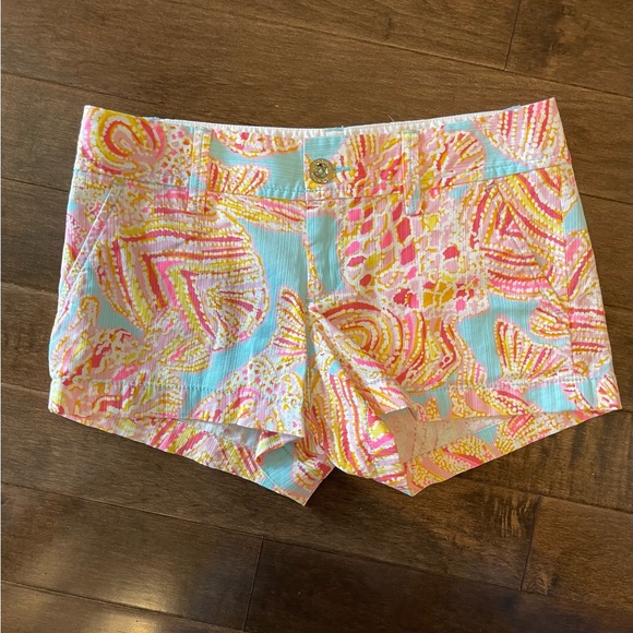 THREE Pairs of Size 00 Lilly Pulitzer Shorts - Picture 2 of 15